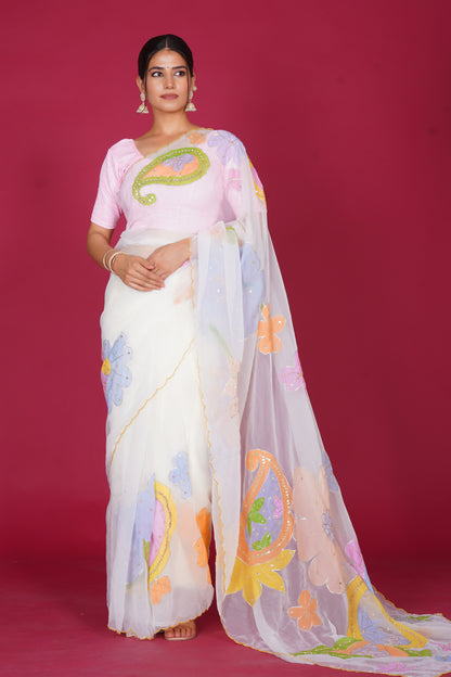 Gull Bahar – White Saree with Pastel Floral Motifs 🌸